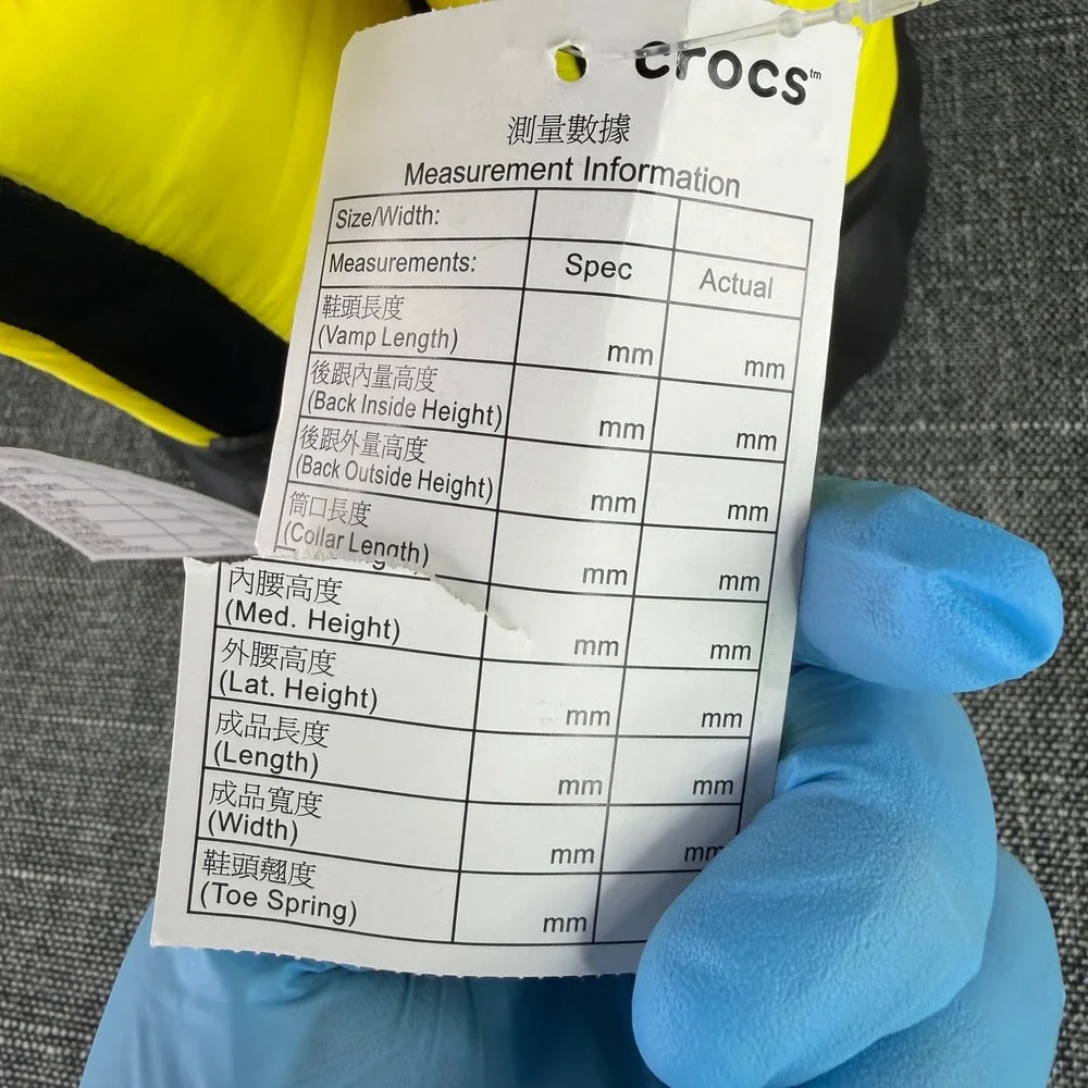 Crocs OverPuff Boot Unisex M6 W8 Cyber Yellow Black Puffy Quilted Sample 210667